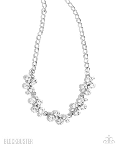 Hollywood Hills - White - Necklace