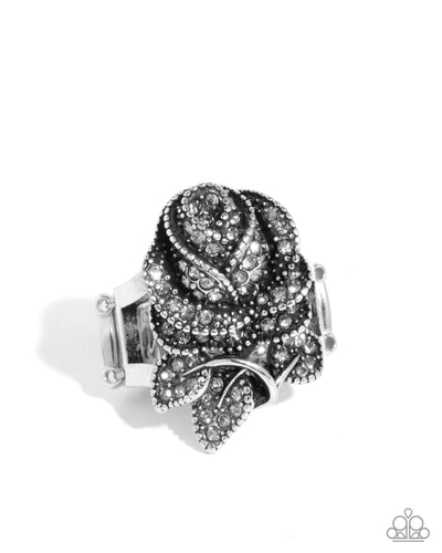 Rosy Residence - Silver - Ring