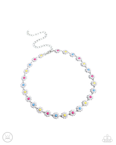 Floral Falsetto - White - Necklace
