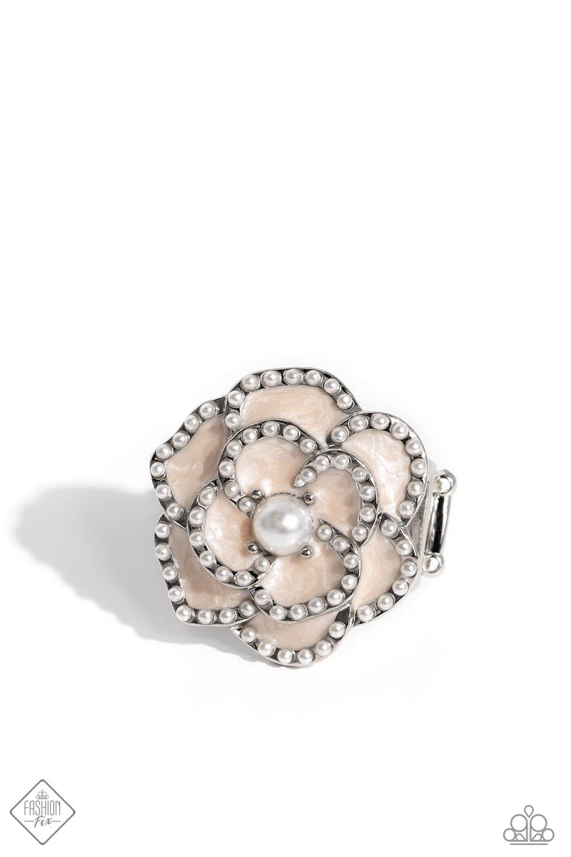Debonair Delight - White - Ring