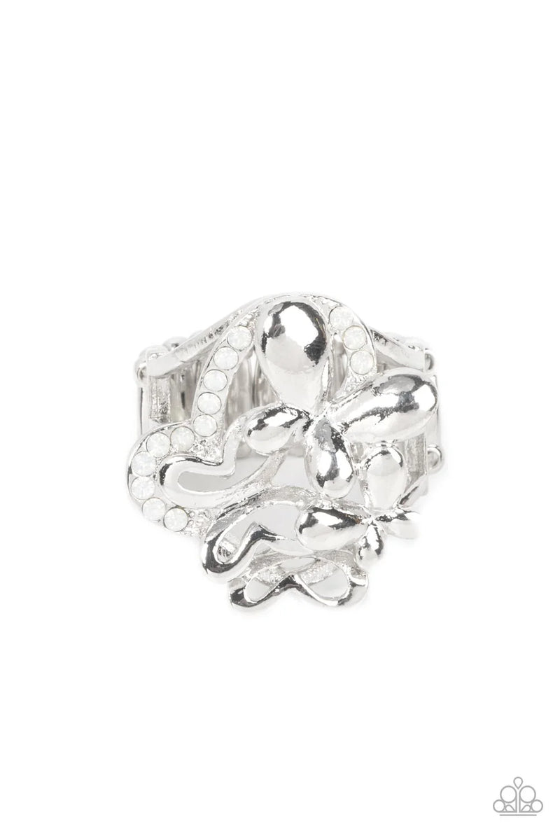 Fluttering Flashback - White - Ring