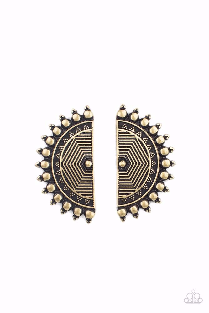 Fiercely Fanned Out - Brass - Earring