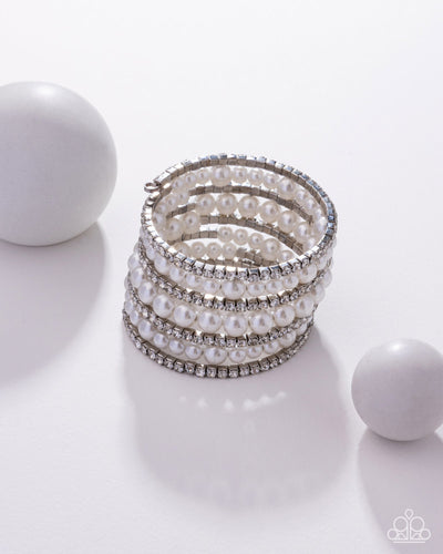 Finalized Flair - White - Bracelet