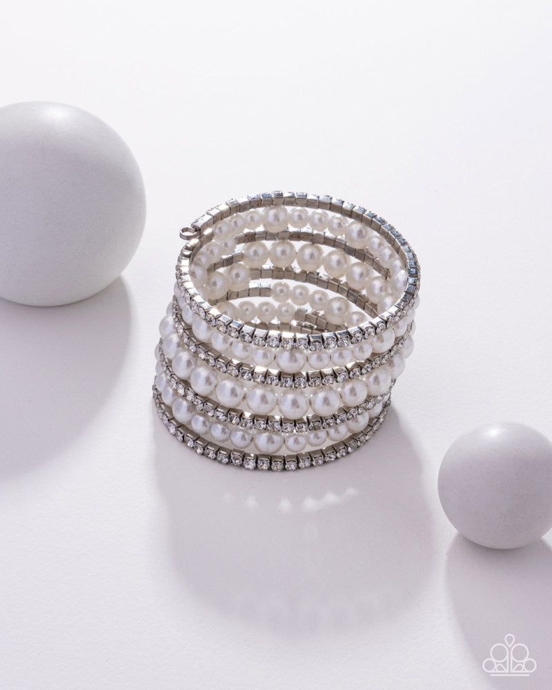 Finalized Flair - White - Bracelet